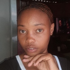 Mofdaline Rooi
